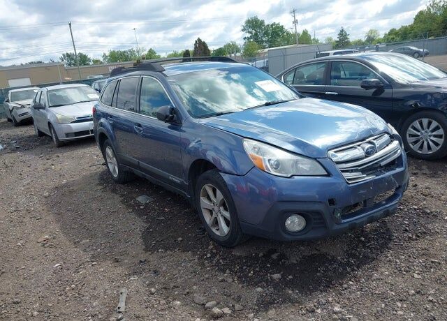 2014 SUBARU Outback