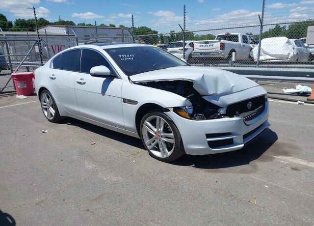 2017 JAGUAR XE