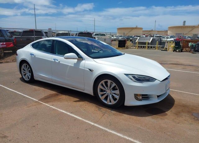 2016 TESLA Model S