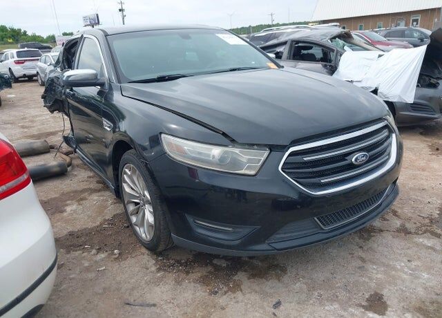 2013 FORD Taurus