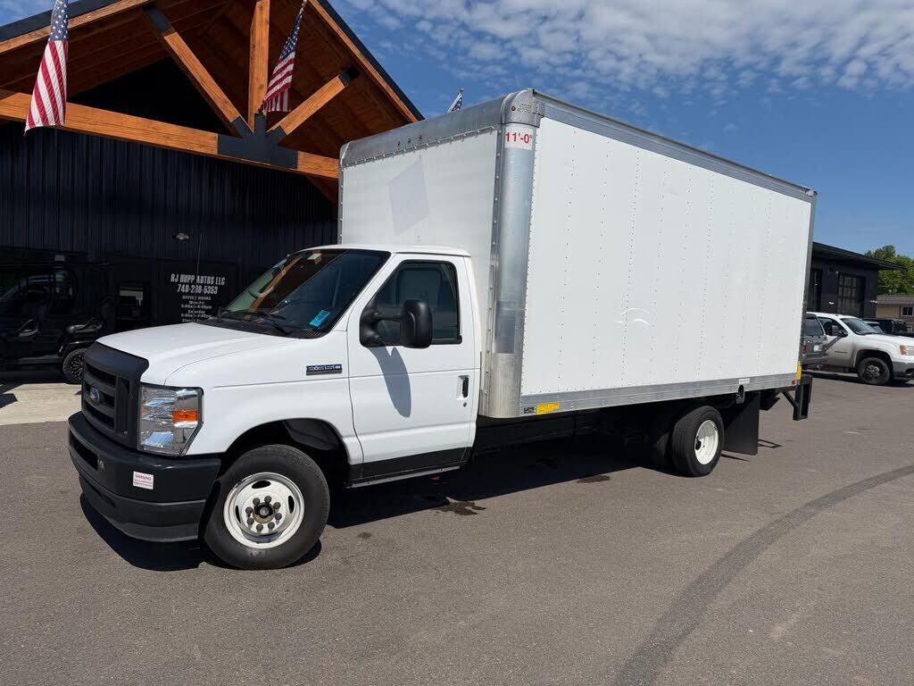 2023 FORD E-350