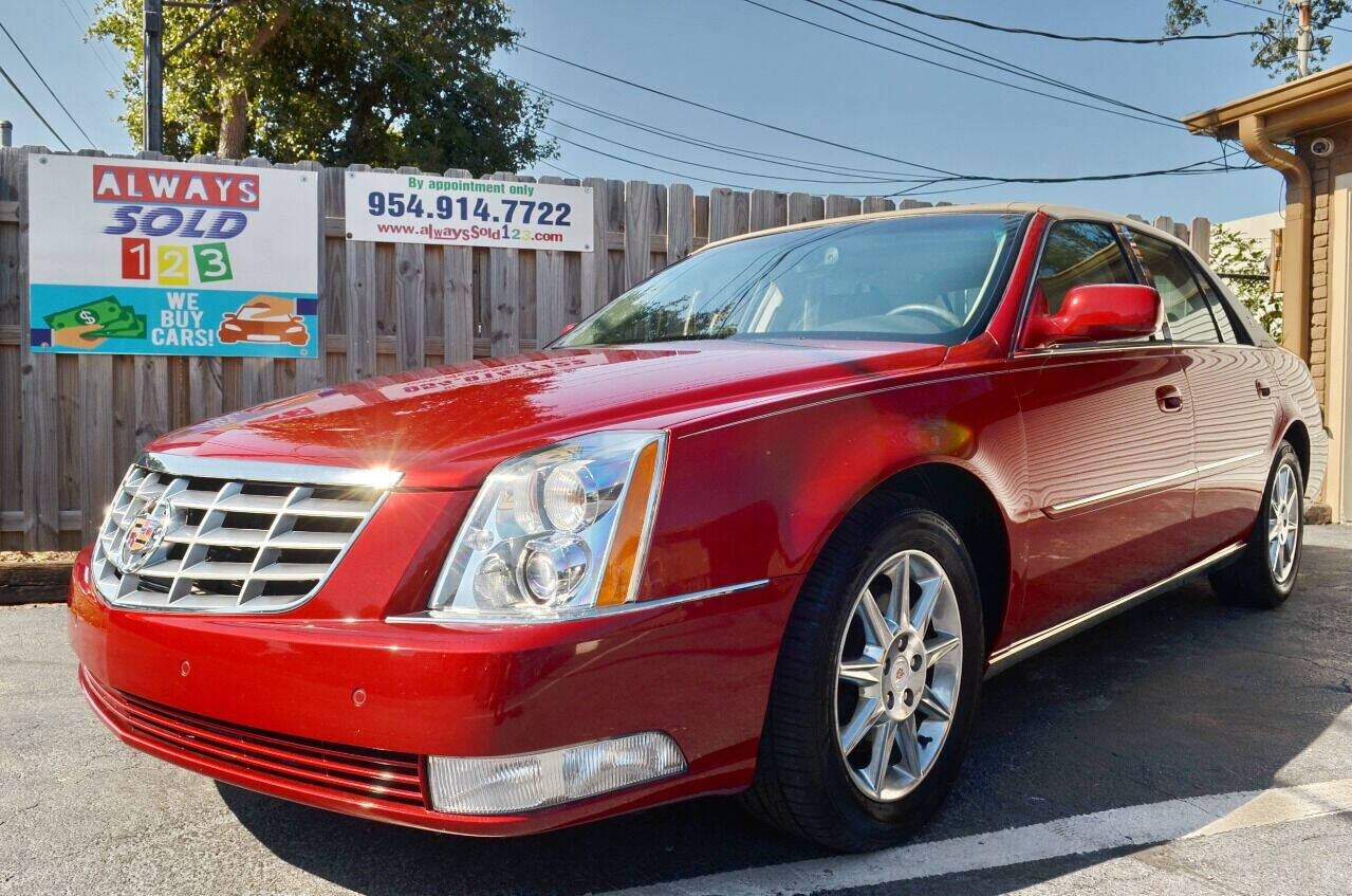 2011 CADILLAC DTS