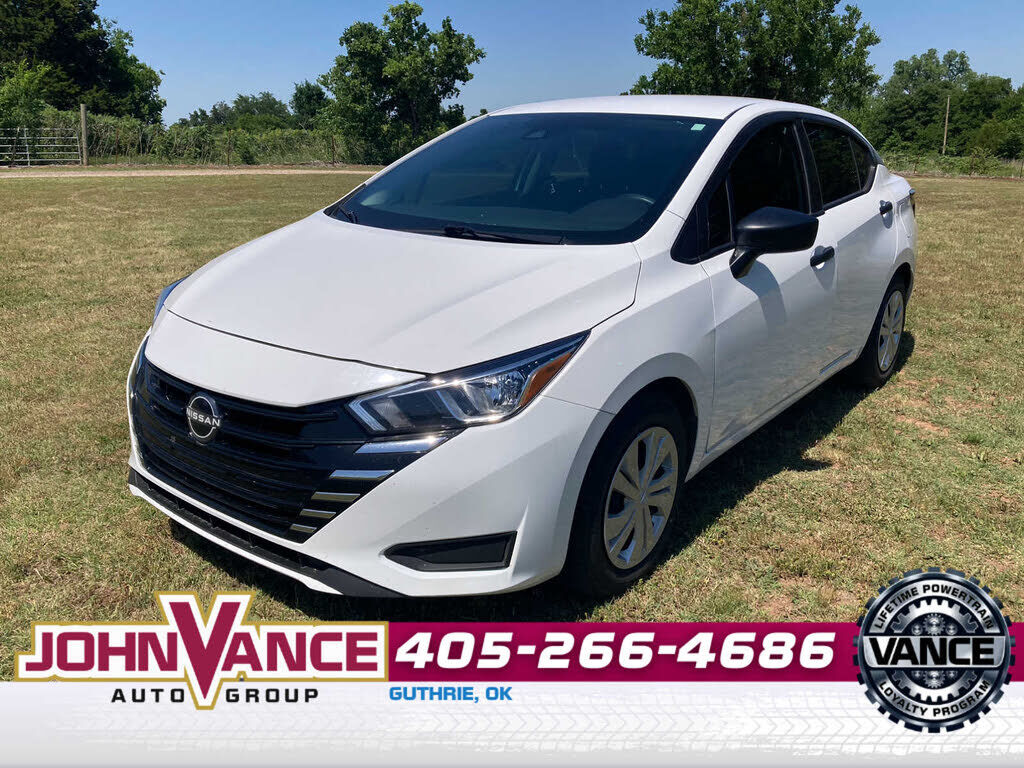 2023 NISSAN Versa
