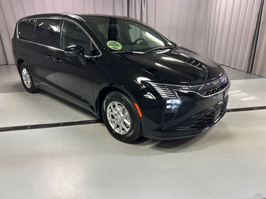 2027 CHRYSLER Pacifica