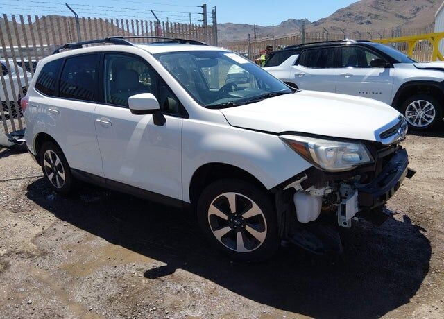 2017 SUBARU Forester