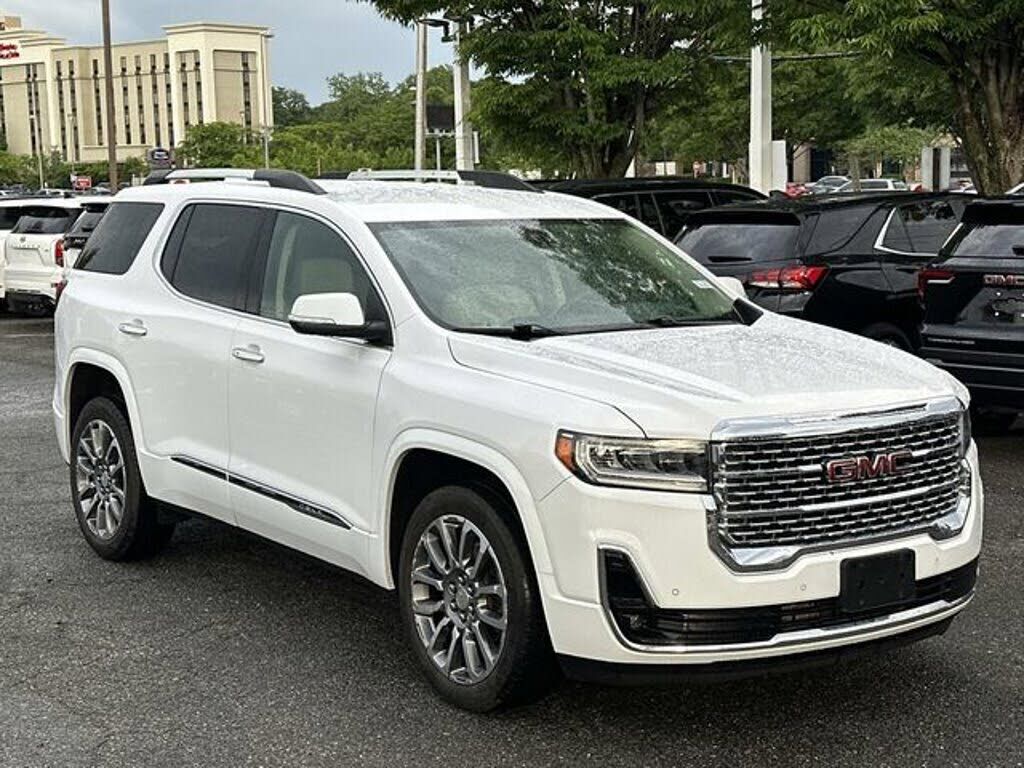 2023 GMC Acadia