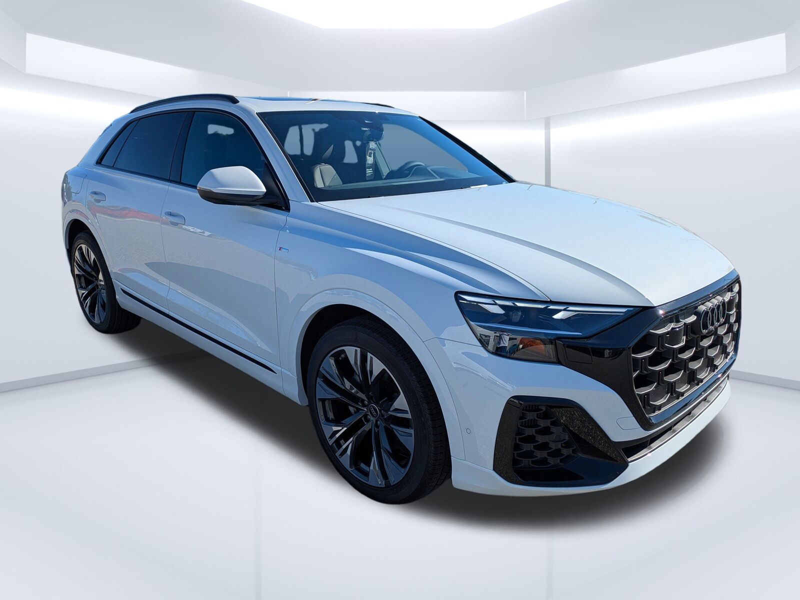 2026 AUDI Q8