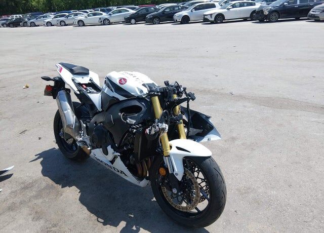 2026 HONDA CB