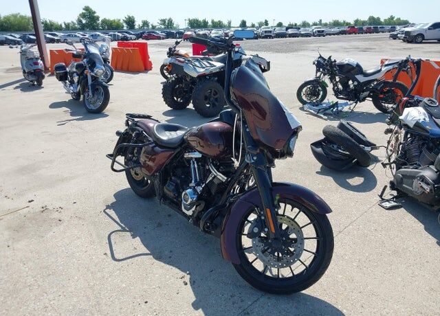 2018 HARLEY DAVIDSON FLHXS / Street Glide Special