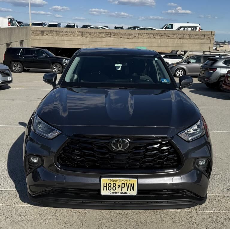 2020 TOYOTA Highlander