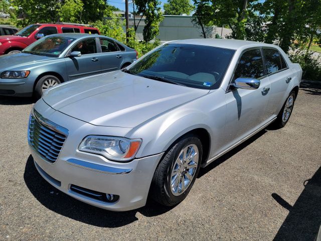 2012 CHRYSLER 300