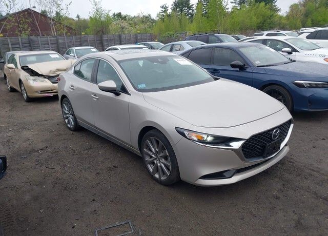 2022 MAZDA Mazda3