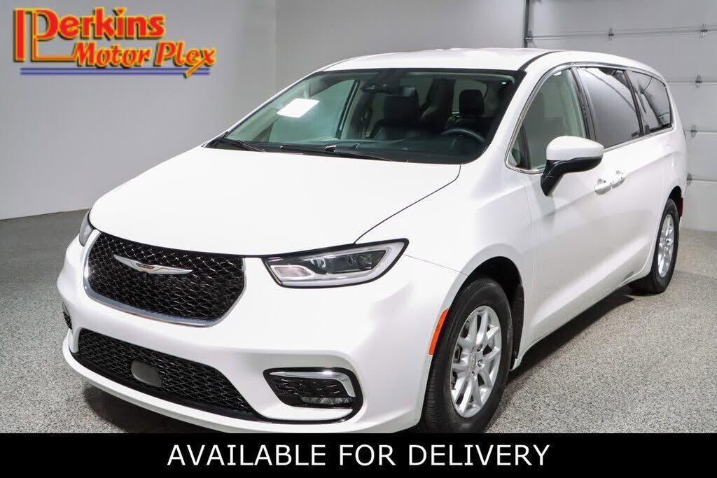 2023 CHRYSLER Pacifica