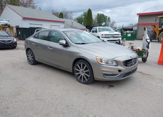 2016 VOLVO S60