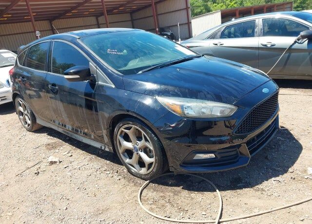 2017 FORD Focus