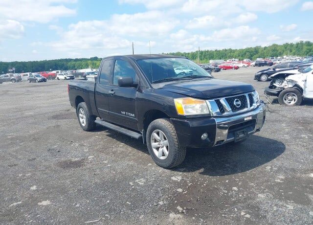 2011 NISSAN Titan