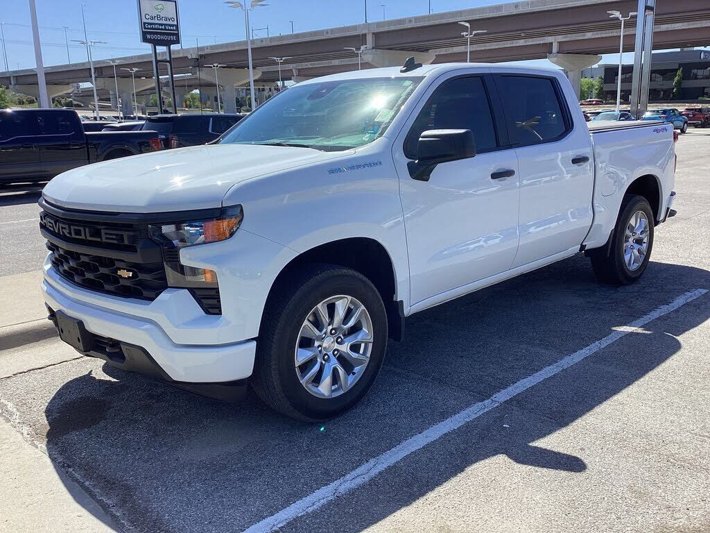 2024 CHEVROLET Silverado
