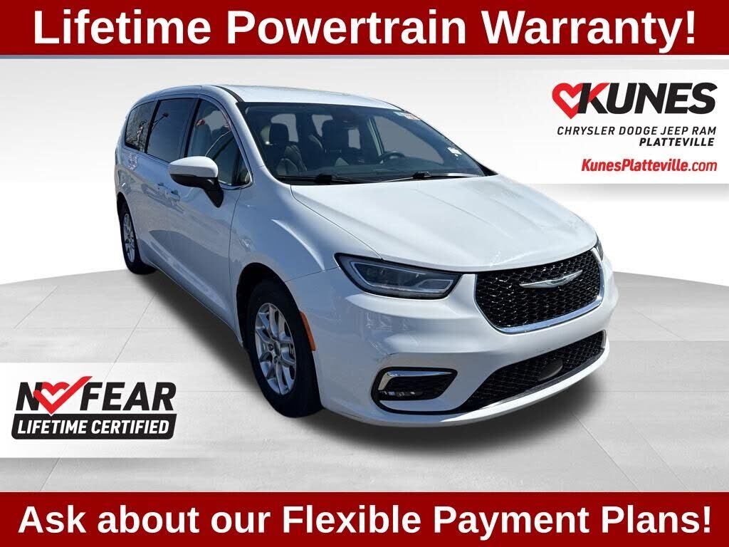 2023 CHRYSLER Pacifica