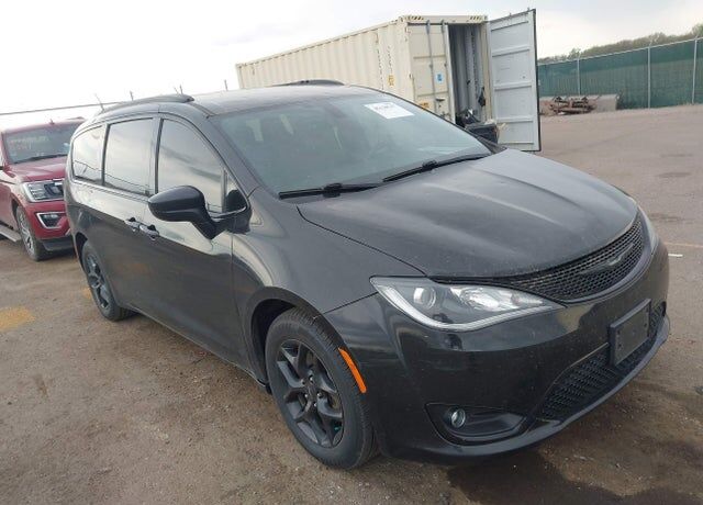 2019 CHRYSLER Pacifica