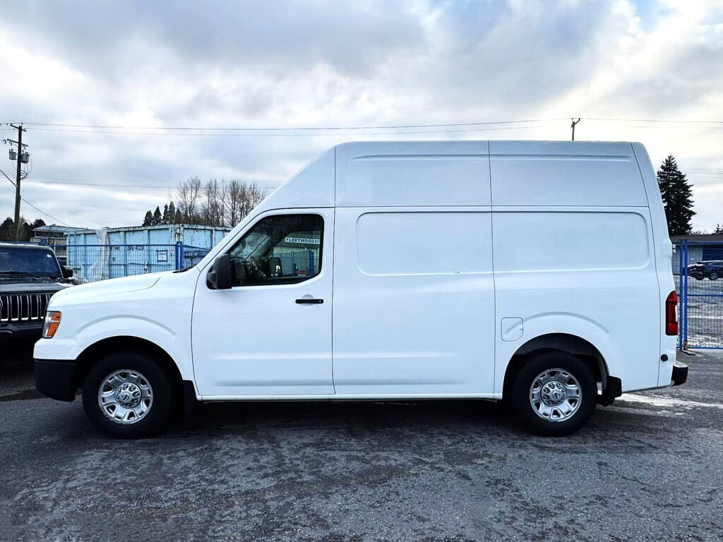Nissan NV