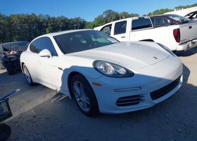 2014 PORSCHE Panamera