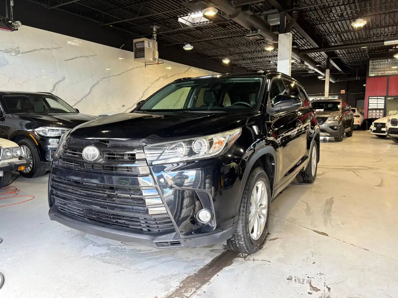 2018 TOYOTA Highlander