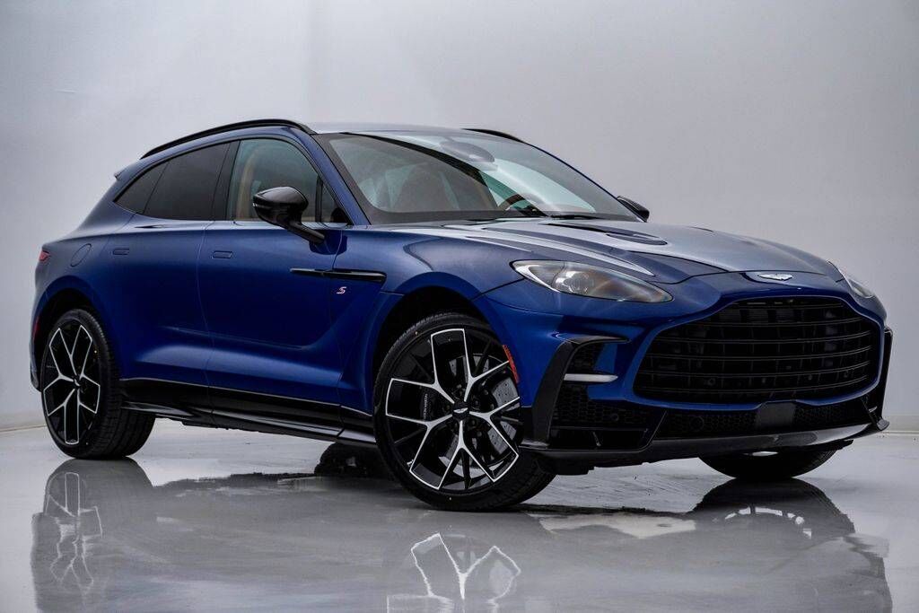 2026 ASTON MARTIN DBX
