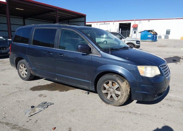 2008 CHRYSLER Town and Country
