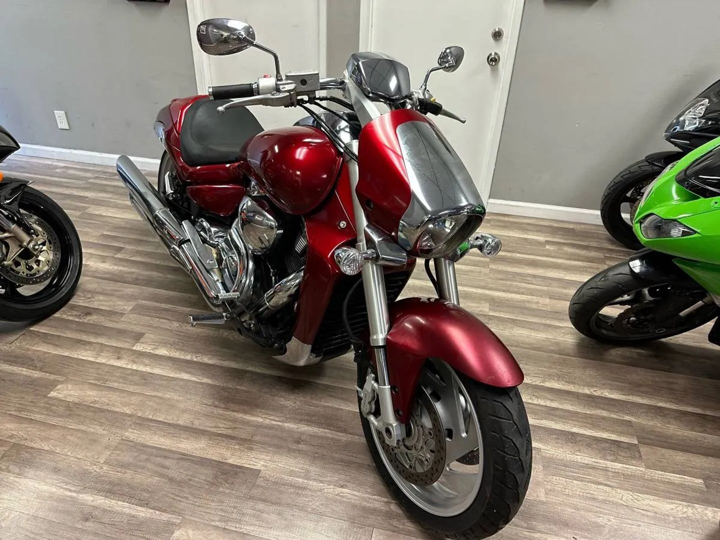 Suzuki VZR1800
