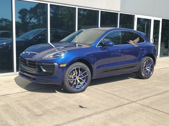 2026 PORSCHE Macan