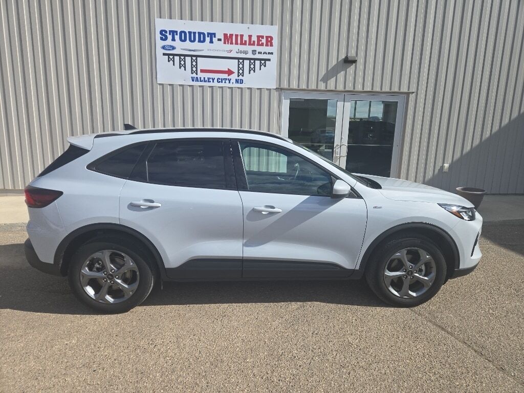 2025 FORD Escape