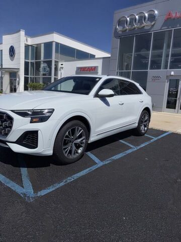 2025 Audi Q8
