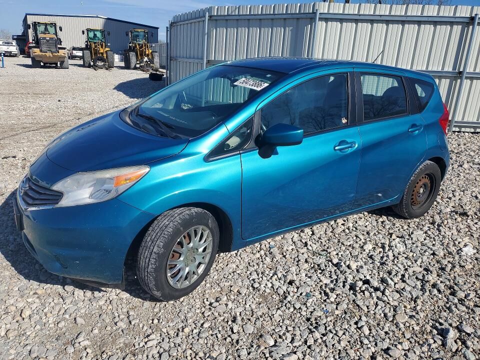 2015 NISSAN Versa