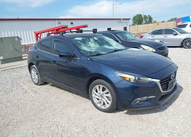 2018 MAZDA Mazda3
