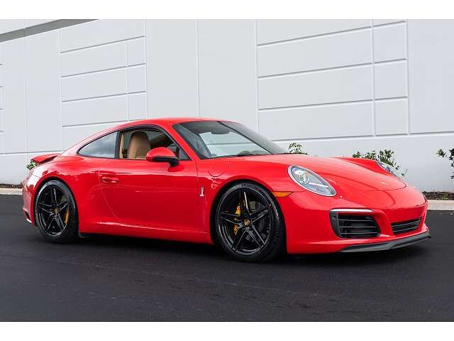 2017 PORSCHE 911