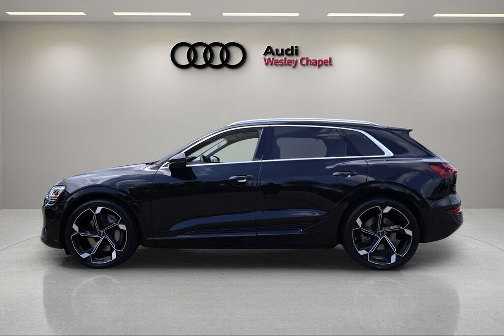 2024 Audi Q8