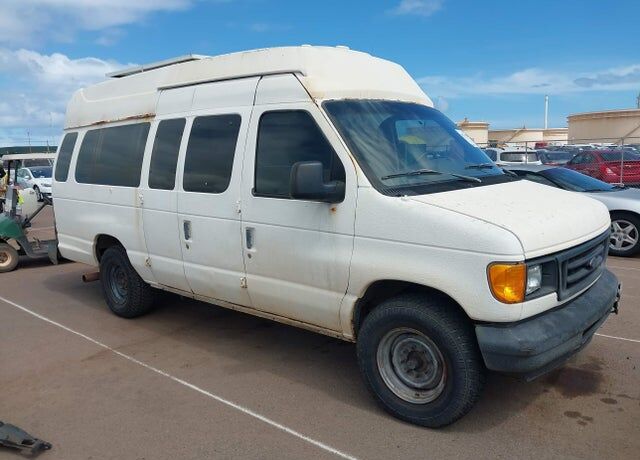 2004 FORD E-350