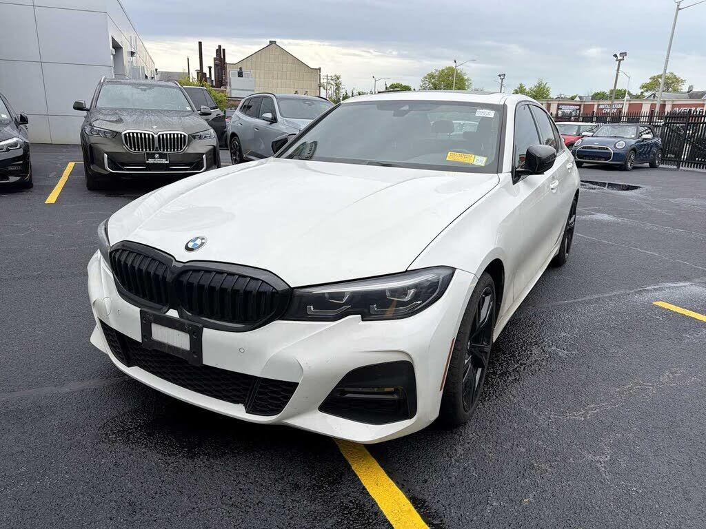 2022 BMW 330i