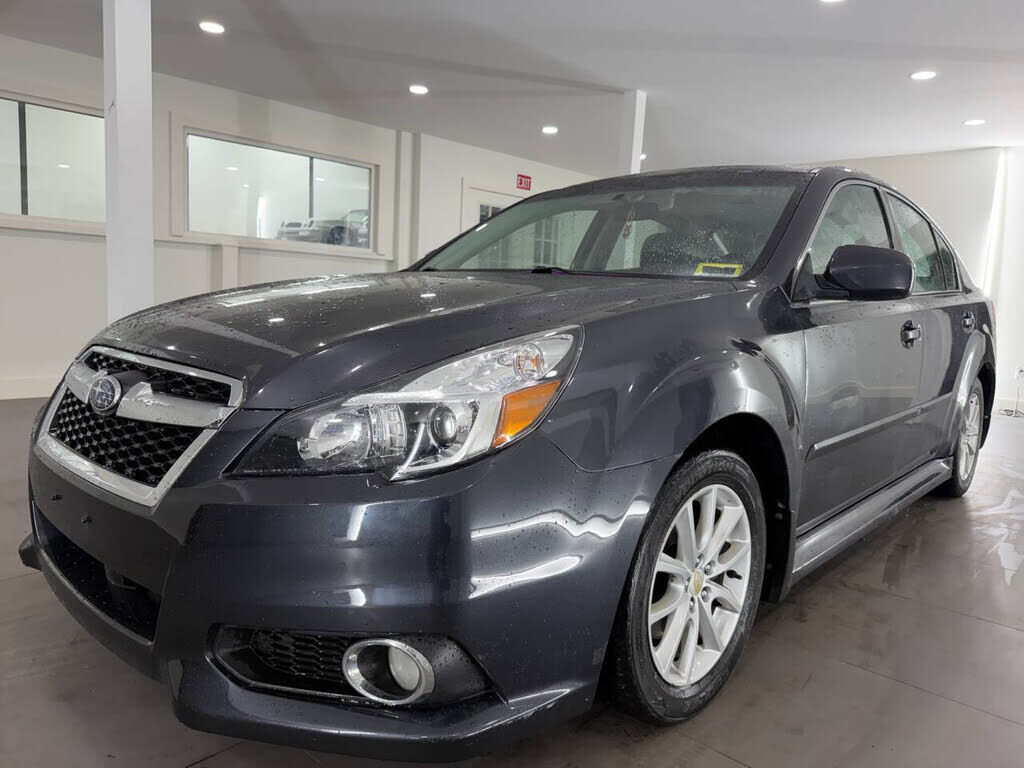 2013 SUBARU Legacy