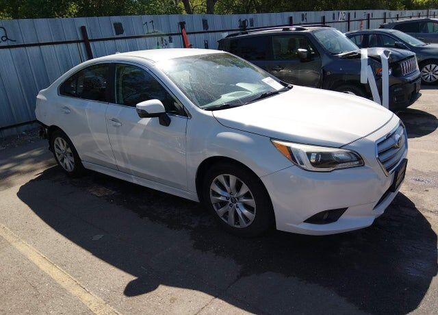 2017 SUBARU Legacy