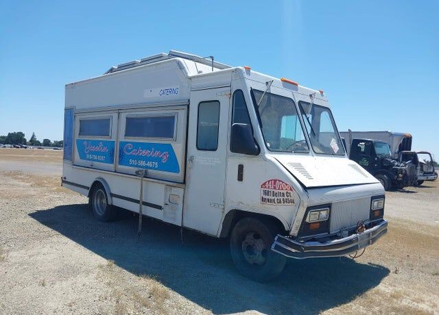 GMC P Truck Forward