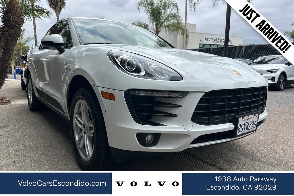 2018 PORSCHE Macan