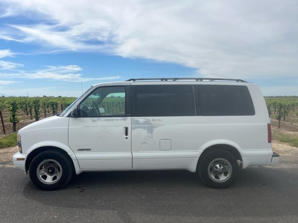 2000 Chevrolet Astro Van