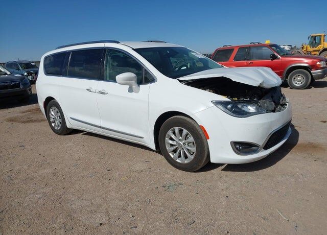 2019 CHRYSLER Pacifica