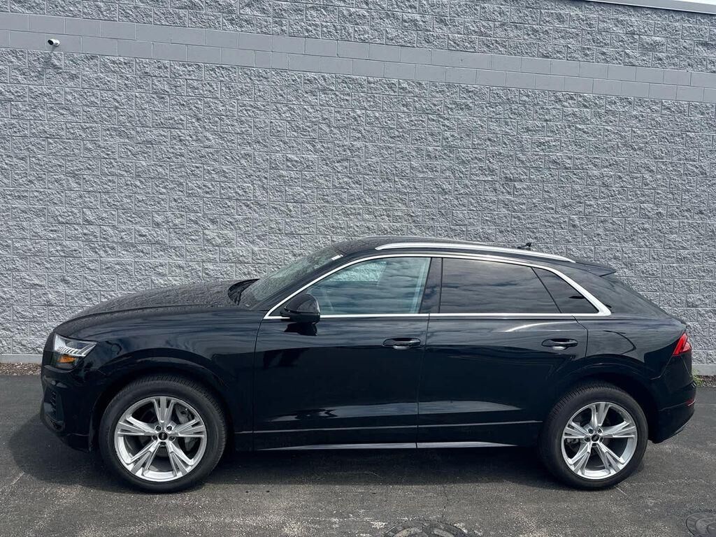 2023 Audi Q8