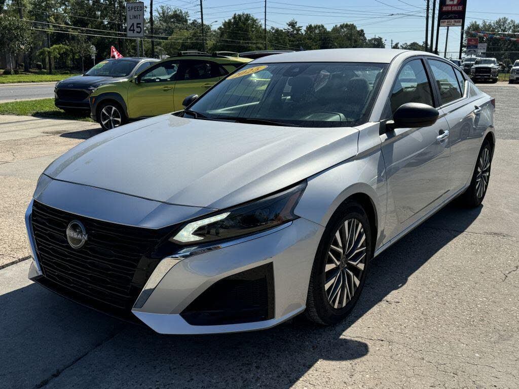 2025 NISSAN Altima