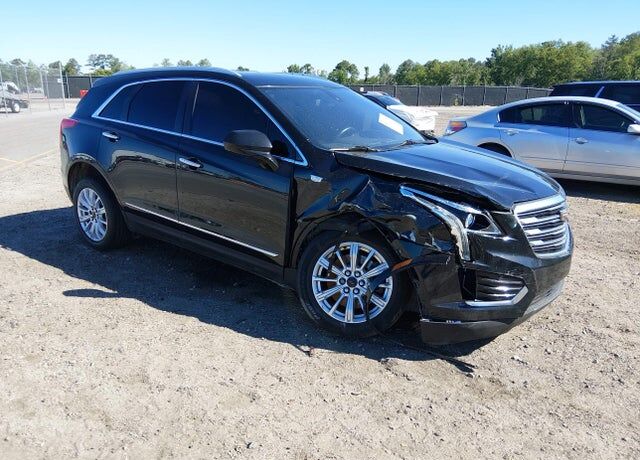 2017 CADILLAC XT5