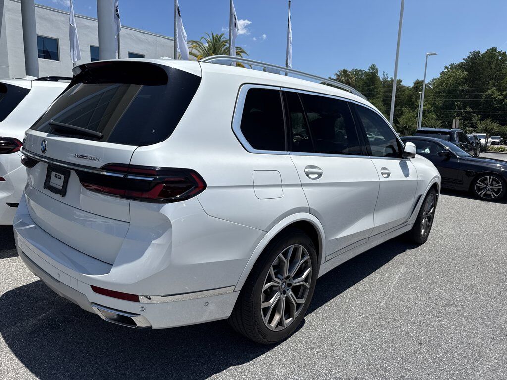 2024 BMW X7