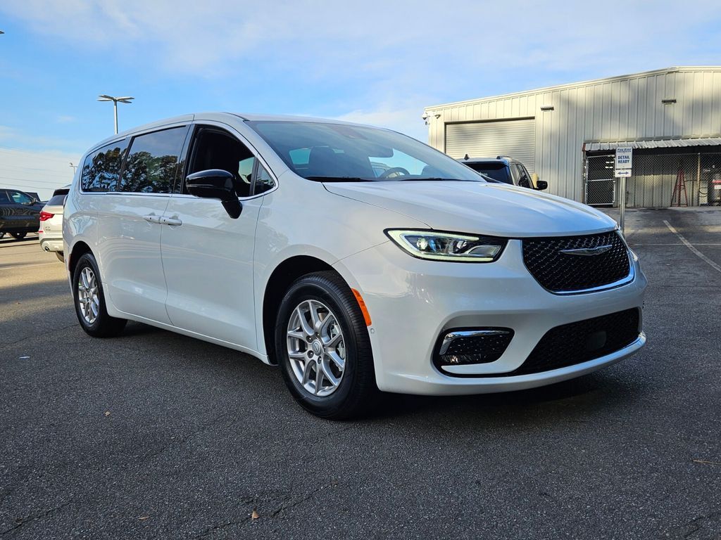 2026 CHRYSLER Pacifica