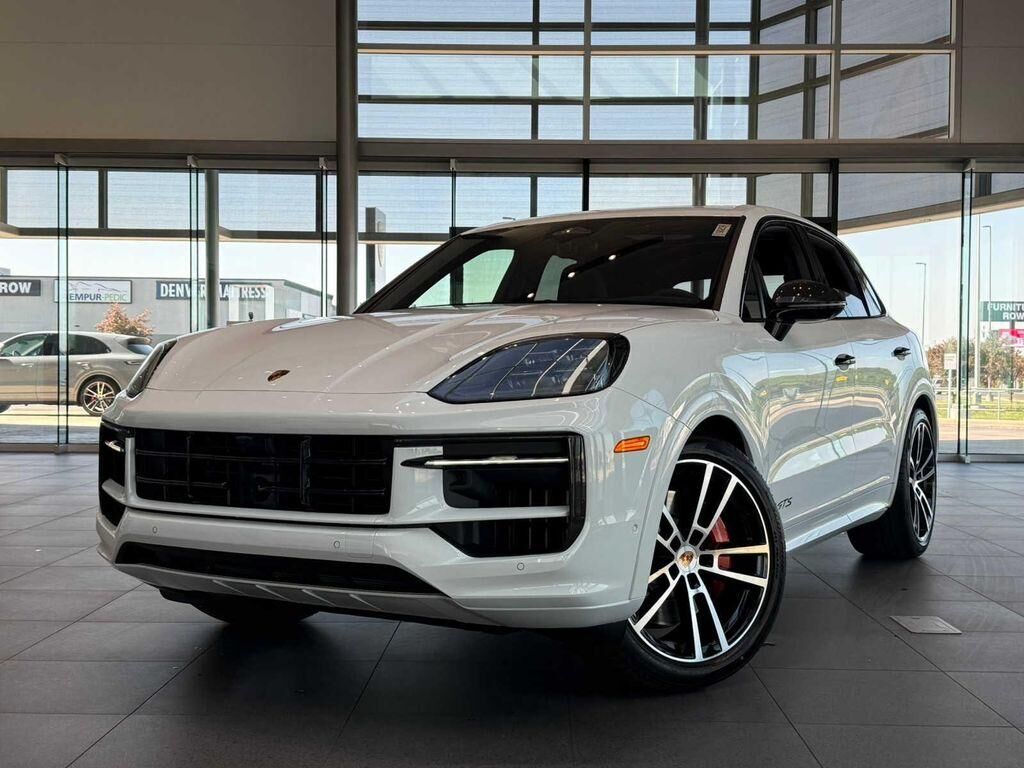 2026 PORSCHE Cayenne